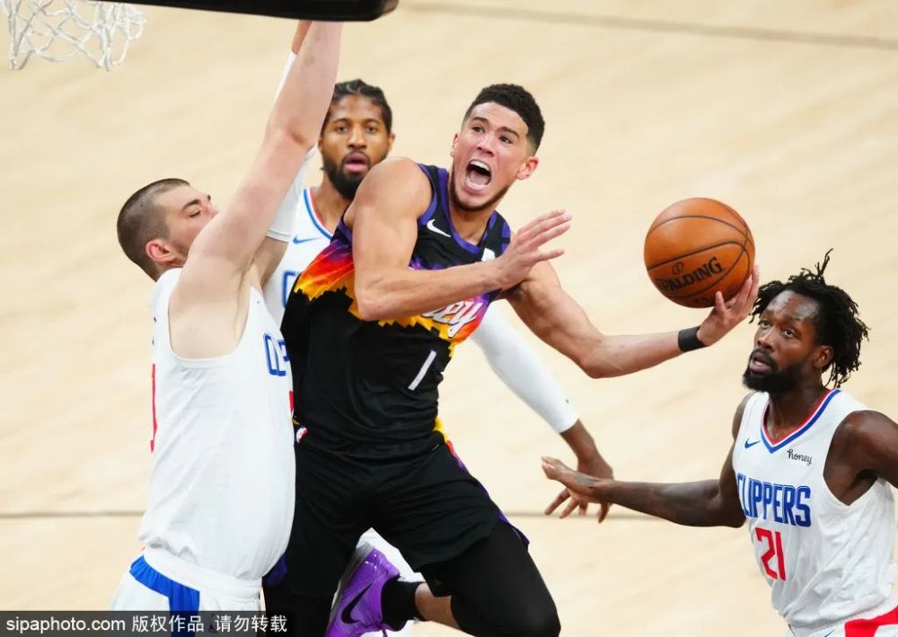 太阳布克7记三分雨难阻洛杉矶德比落败  