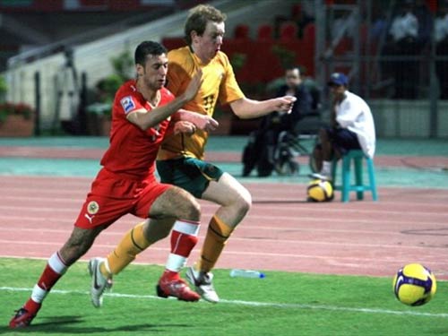  雷恩边路突破犀利撕开对手防线取胜