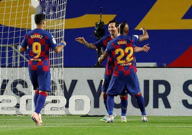  美因茨前锋脚感火热, 连续四轮破门领跑射手榜  